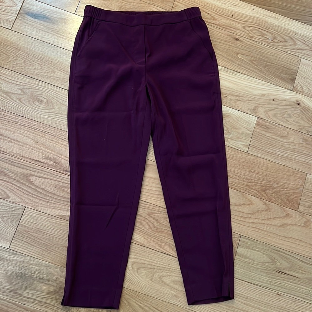 White House black market - the slim ankle pant  - size 8